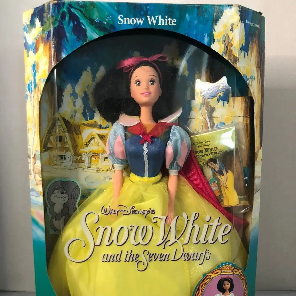 Snow White and the Seven Dwarfs Snow White Doll